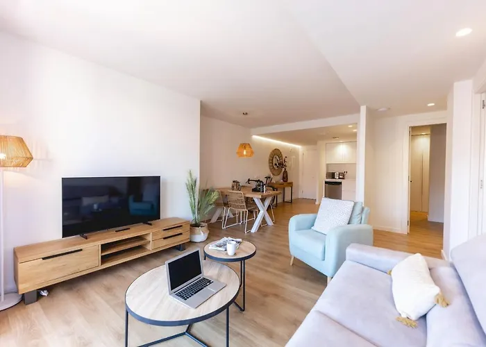 Bravissimo Domenica, 2 Bedrooms And Balcony