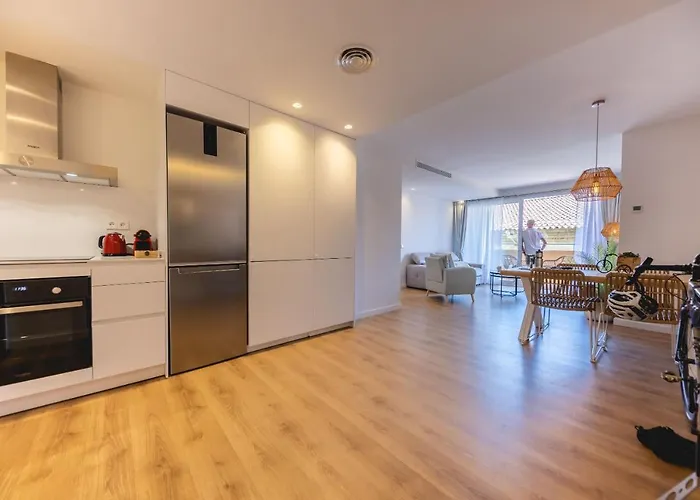 Bravissimo Domenica, 2 Bedrooms And Balcony